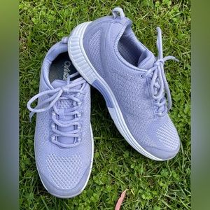 OrthoFeet shoes size 8 Wide